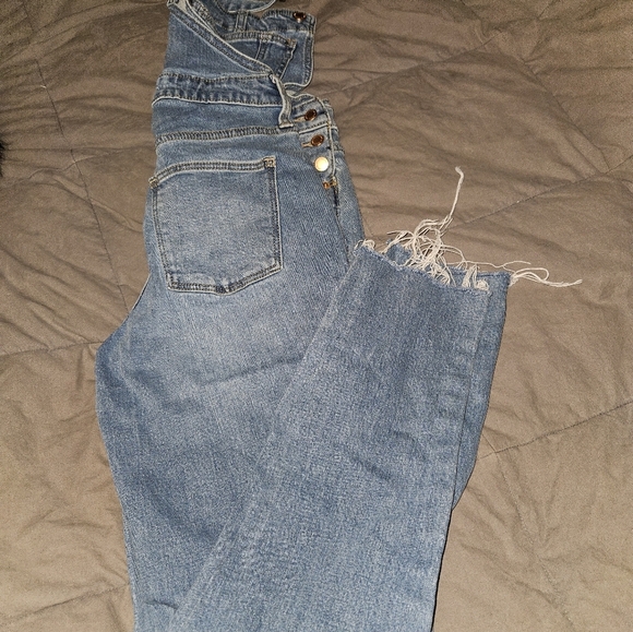 Universal thread denim overalls like new - Picture 4 of 5